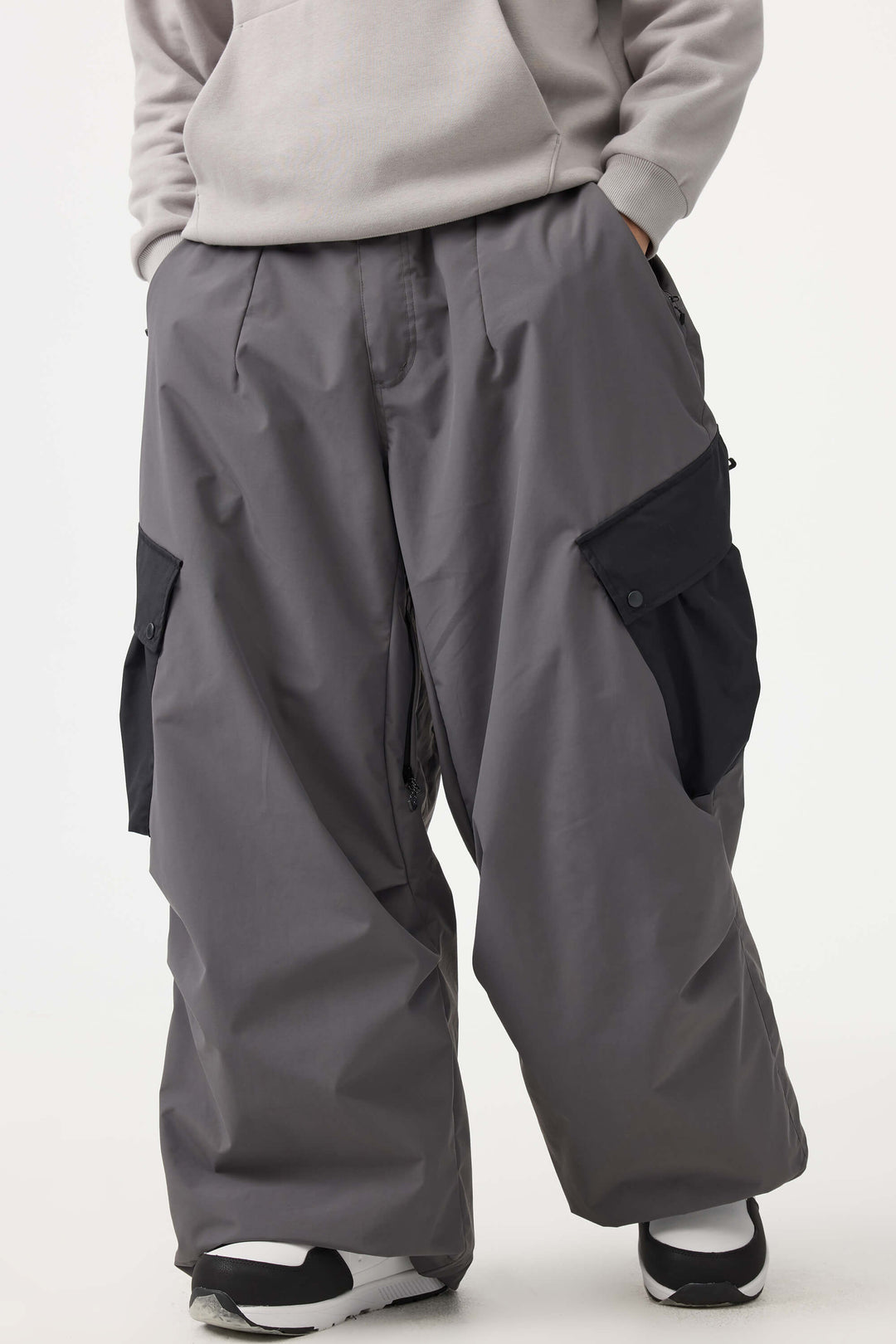 Men's Beige Baggy Color-Blocked Cargo Pocket Snow Pants