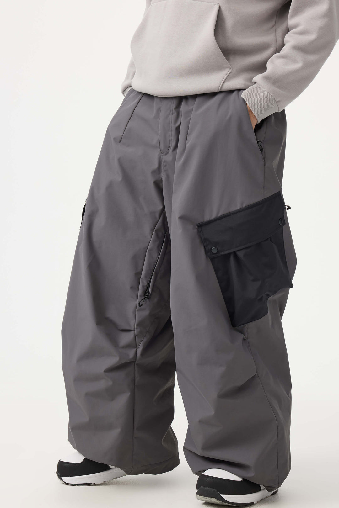 Men's Black Baggy Color-Blocked Cargo Pocket Snow Pants