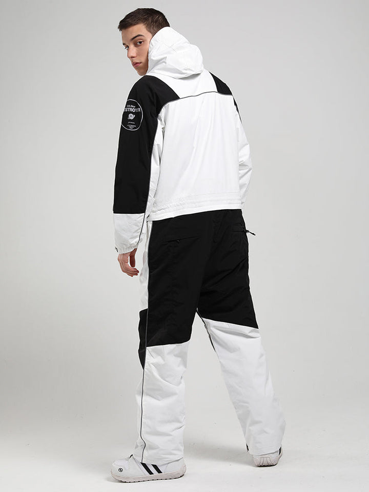 100% polyester. Uses heat energy reflection technology,effectively locks the body's energy, keeps warm, and protects against cold. Waterproof level is 15000MM,quick-drying.YKK high quality zipper, use with confidence.