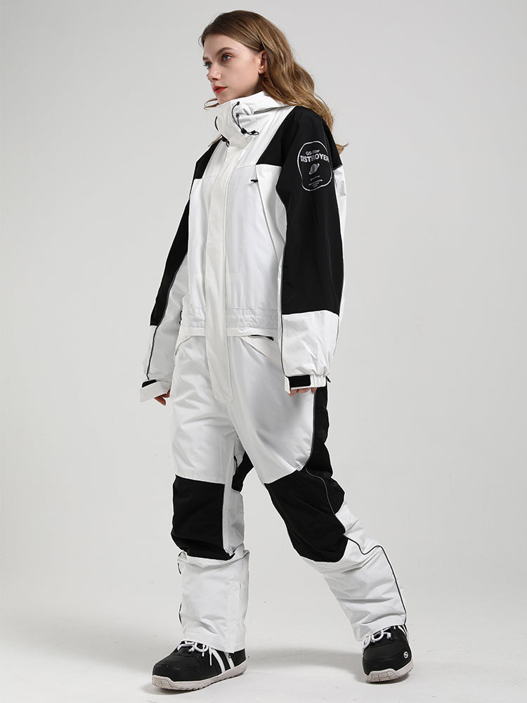 100% polyester. Uses heat energy reflection technology,effectively locks the body's energy, keeps warm, and protects against cold. Waterproof level is 15000MM,quick-drying.YKK high quality zipper, use with confidence.